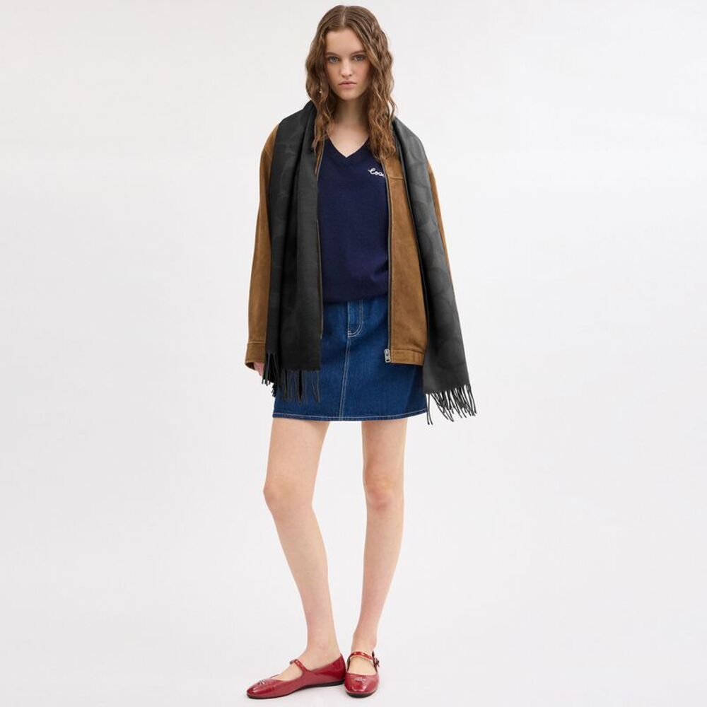 NWT Coach Outlet Signature Oversized Muffler - Picture 2 of 3